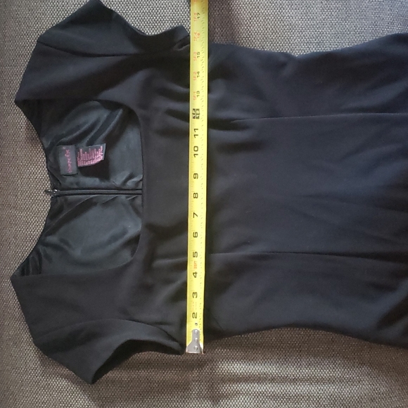 Shape FX Sheath Dress - Picture 3 of 6